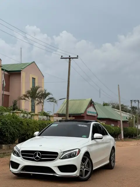 Mercedes Benz C-Class C300 Full Option 