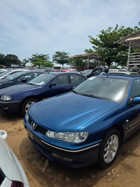 Peugeot 406 E12