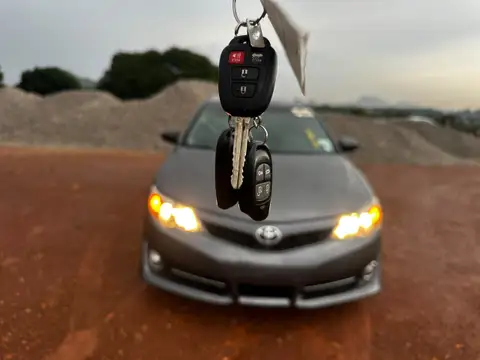 Toyota Camry SE FOREIGN USED 