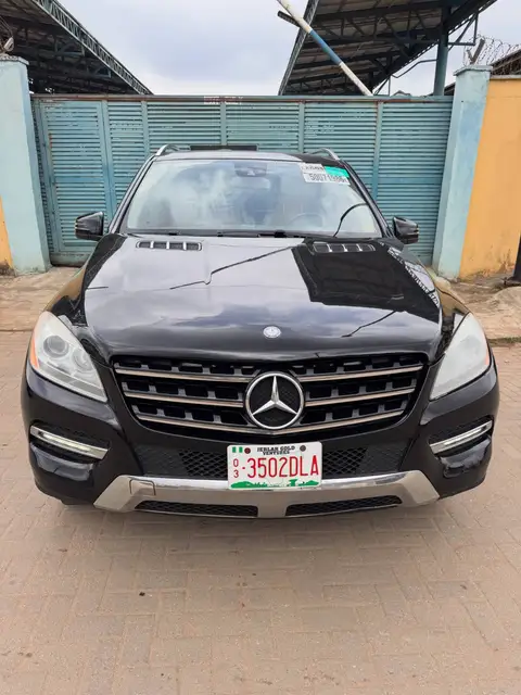Mercedes Benz ML-Class ML350