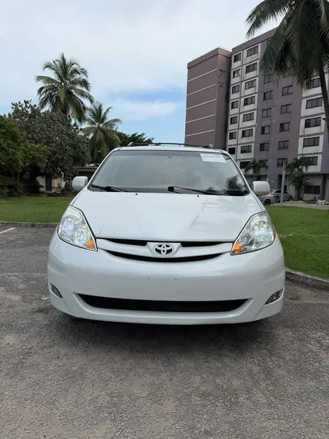 Toyota Sienna Make; Toyota  Model; Sienna  