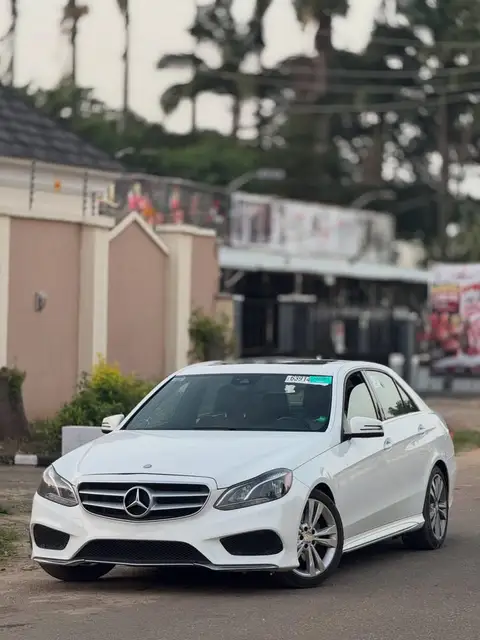 Mercedes Benz E-Class E350 4 Matic 