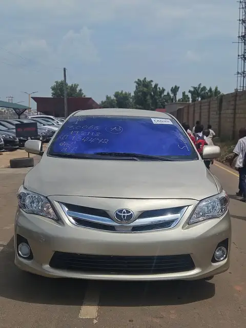 Toyota Corolla LE