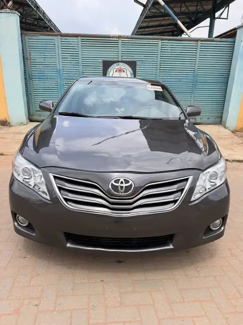 Toyota Camry XLE 