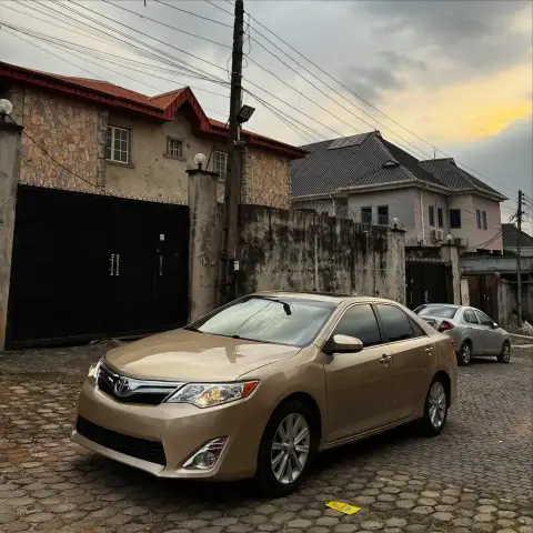 Toyota Camry XLE