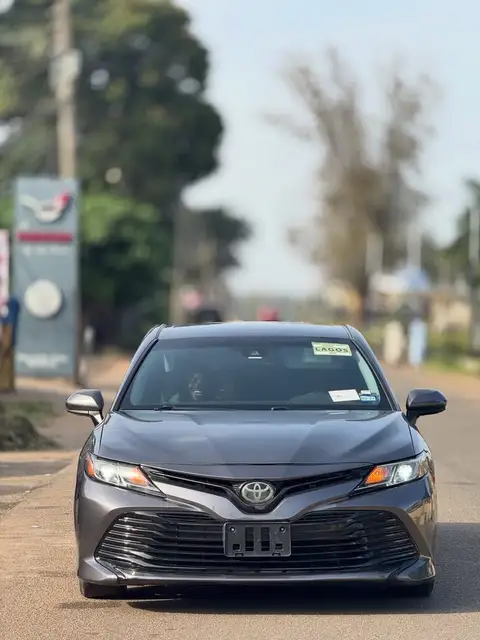 Toyota Camry LE 