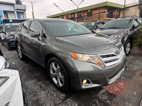 Toyota Camry XLE 