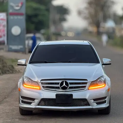 Mercedes Benz C-Class C300