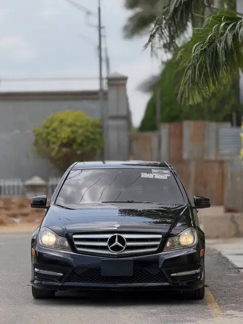 Mercedes Benz C-Class C300