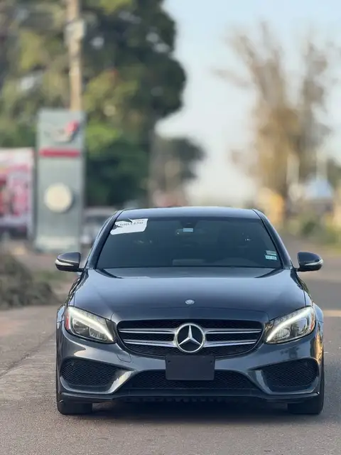 Mercedes Benz C-Class C400 4 Matic 