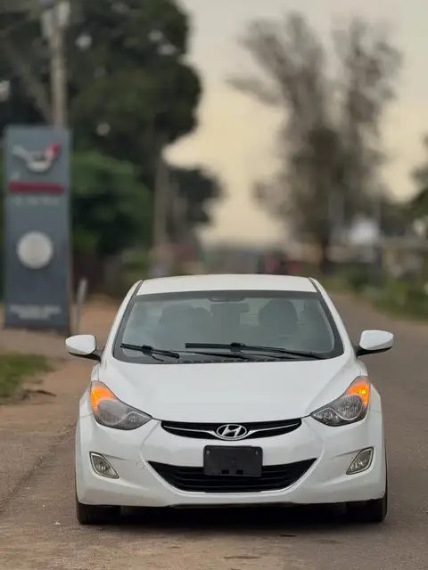 Hyundai Elantra Full Options 