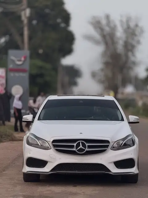 Mercedes Benz E-Class E350 4 Matic 