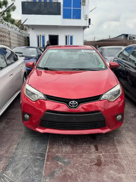 Toyota Corolla LE 