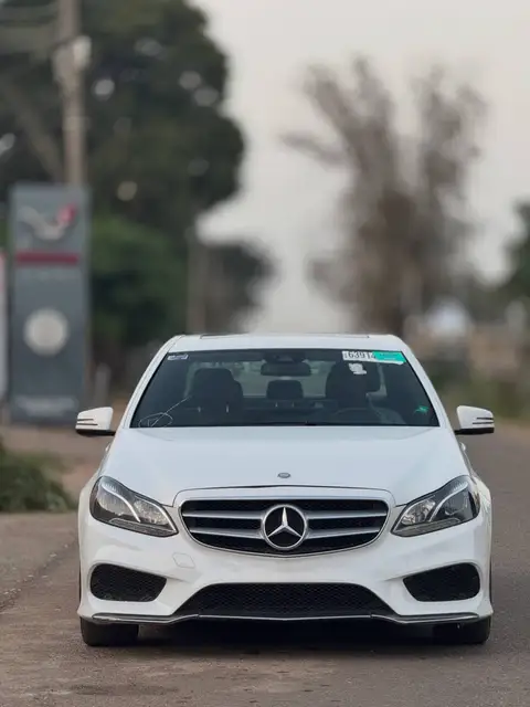 Mercedes Benz E-Class E350