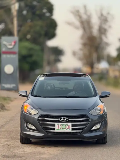 Hyundai Elantra GT 