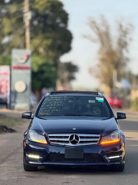 Mercedes Benz C-Class C350 Urgent sales Mercedes BenzC350