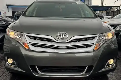 Toyota Venza LX